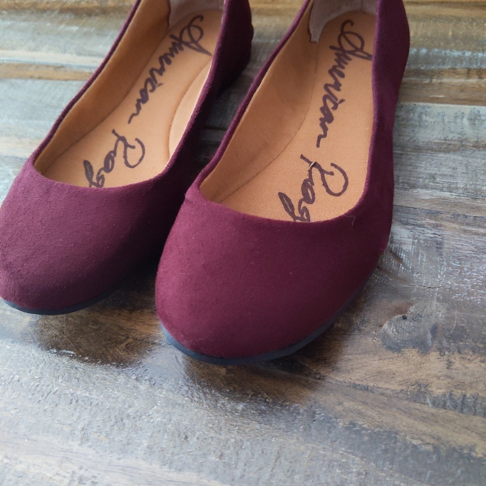 🆕🌿MAROON FLATS🌿 - Picture 4 of 9